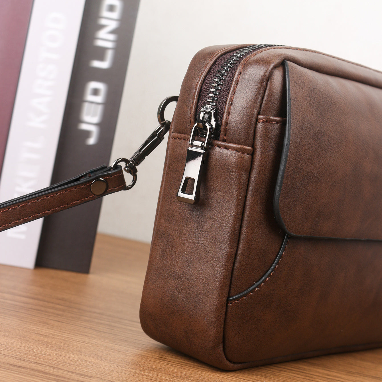 Stylish Men's Commuter Handbag